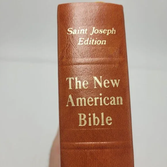 Saint Joseph Edition The New American Bible Catholic Book Publishing Co 1992 EUC - Picture 7 of 16